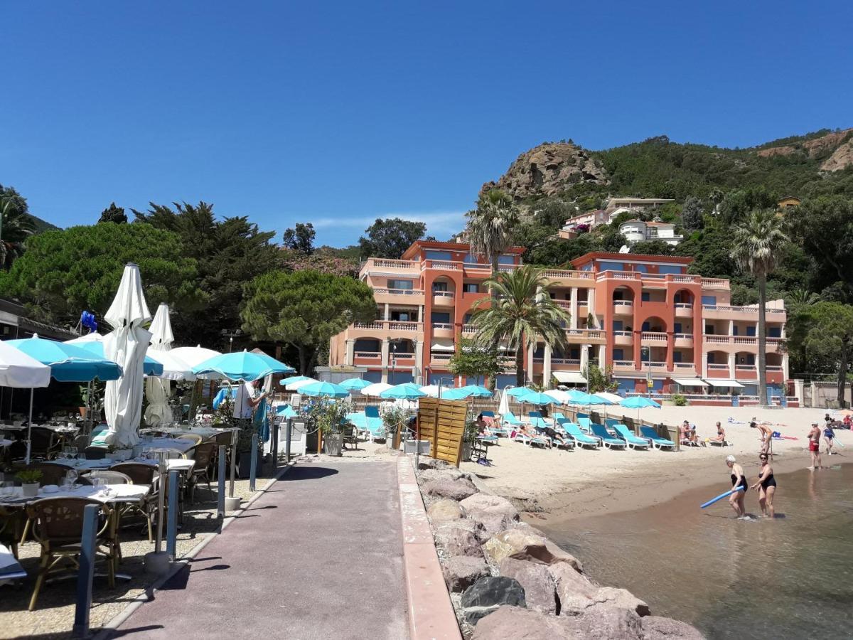Théoule-sur-Mer French Riviera 1 Bedroom On The Beach Facing Cannes מראה חיצוני תמונה