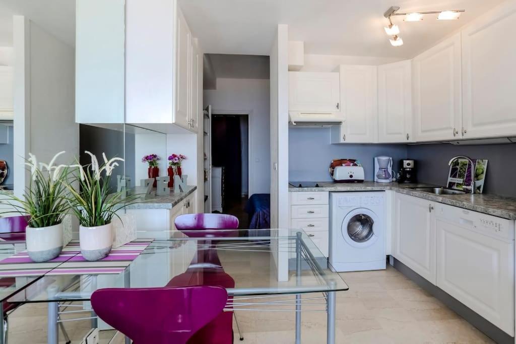 Théoule-sur-Mer French Riviera 1 Bedroom On The Beach Facing Cannes מראה חיצוני תמונה